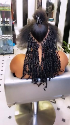 Stunning Bomb Passion Twists Hairstyle Tutorial