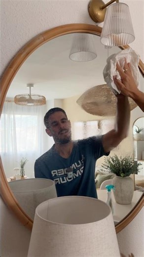 Un sábado cualquiera en casa limpiandolos cristales #limpiaconmigo #deporte #limpieza #cambiofisico