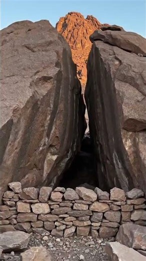 Hera Cave #viralshort #islamicstoriesinurduandhindi #trendingshorts #motivation #love #travel