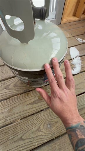 #automobile #stitchtricks how to check the level on your propane tank!￼