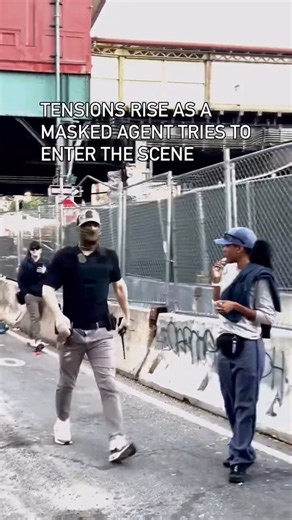 Masked Agent Confronted by Residents—Tensions Rise! #ICE #Protests #LamontTyson