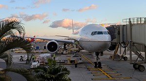 What Are Those Hypnotic Spirals On Plane Engines For Anyway? - Jalopnik