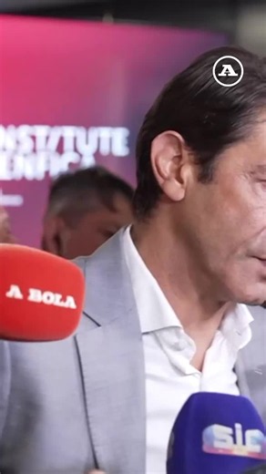 Rui Costa durante o lançamento do Benfica Institute for Sport Excellence garantiu que o plantel ainda não está fechado e preferiu não comentar os rumores sobre João Palhinha. 🔴⚪ #RuiCosta #JoaoPalhinha #Benfica #TiktokDesporto