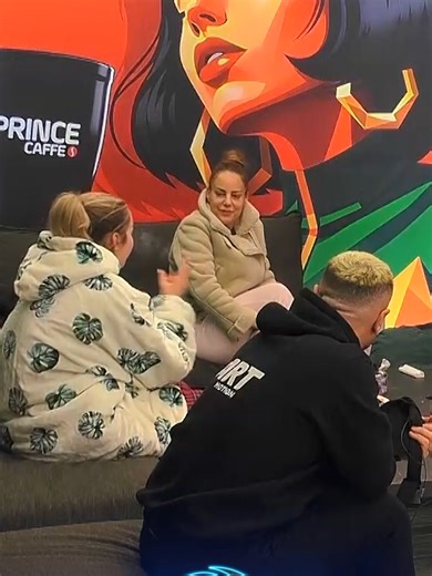 Limi dhe Alba bëhen temë diskutimi në shtëpi ndërmjet banorëve. 👀#BBVK4