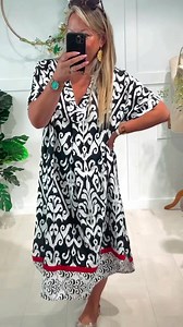 Sweet little tunic loving 🥰 this number fits size 8-16 #taptoshop #tunicdress | Vanilla Boutique, Fermoy, Cork.