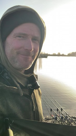 FREE Casting Lessons from WORLD RECORD casting coach @terry_edmonds and myself at Norton Disney THIS weekend. 🚀🚀🚀.𝐊𝐚𝐢𝐳𝐞𝐧 𝐖𝐞𝐞𝐤𝐞𝐧𝐝 - This Friday, Saturday & Sunday💲 FREE Entry to the complex🎣 For this weekend only, you can pre-book your fishing trip, so please call 07497 183976 NOW for more info! 📞.🐋 DF, @neilspoons , @tom_stokes and @kordamindset fishing on Billy’s Lake⚔️ Full range of Kaizen Rods on show👥 Ask the experts anything Carp Fishing related🎣 All lakes available to