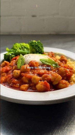 Smoky Chickpea Stew 🔥 full recipe in description #healthyfood #plantbased #veganrecipes #cooking