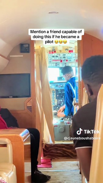 Pilot Prank: Hilarious Airline Comedy on TikTok