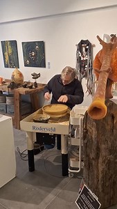 Alles draait weer op volle toeren in atelier d'O #atelierdo #keramiekatelier #viltatelier #kunstinoostende #kerstsfeer #kadootjes | atelier dO