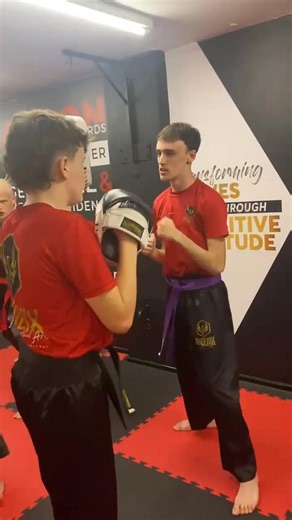 You’ve probably heard people mix up kickboxing and boxing, right? 壘...