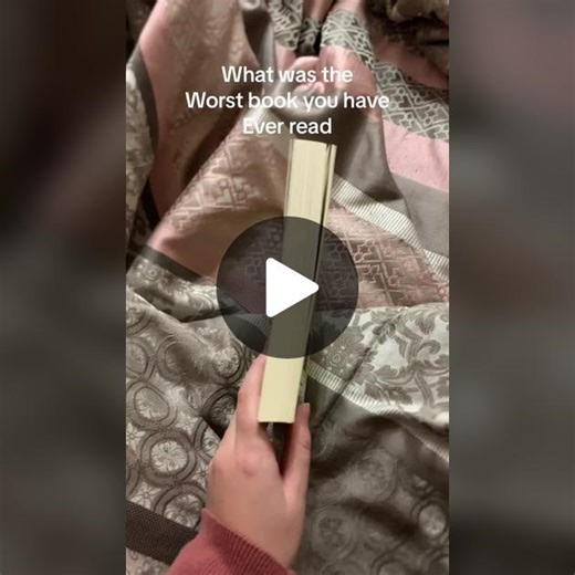 Unpacking the Worst Book Experience: Exploring 'Paper Towns'