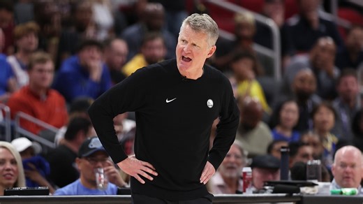 Steve Kerr passionately refutes fan questioning why Warriors still are competing for playoff spot