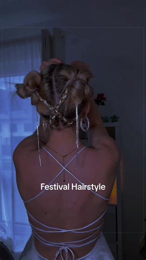 This hairstyle is made for you @Zara Larsson✨IG:anne_xhair🤍 #haartutorial #frisurentutorial #Festival #glitter #hairstyle