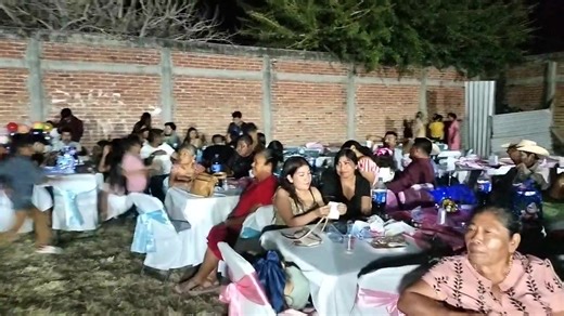 Muchas felicidades para los niños bautizados Pauleth y Evan Piña Solano | Dpapa Dpapa