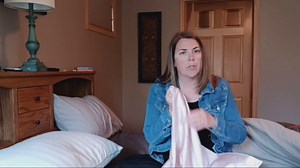 Mulberry Silk Pillowcase for Hair and Skin, 22 Momme Natural Single Sided Pure Silk Pillow Cases with Zipper, 6A Soft and Smooth Pillow Cover (Dark Gray, Standard 20"x26")