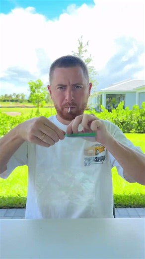 how to eat candy the right way 😳🥬👇#shorts