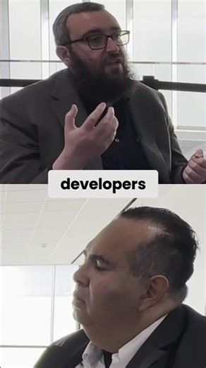 Graph algorithms uncover relationships in complex networks #MSIgnite ⁨@Microsoft⁩