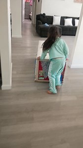 Leyla Leyla 😳😳😳🌲🍁🎁 | Mari Murillo