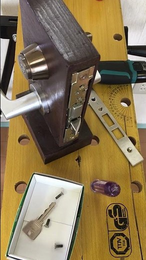 美和ロック、LA/DAタイプシリンダーの外し方！【鍵屋】【鍵の仕組み】 #鍵 #locksmith #shorts