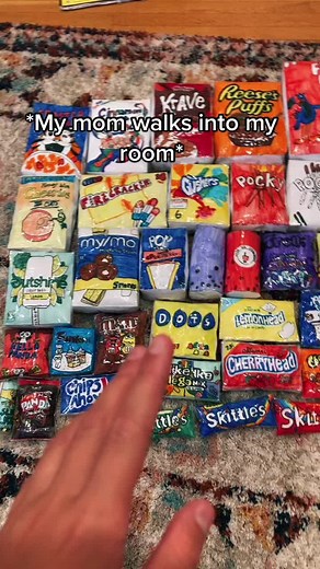 Paper squishys (@_paper_squishies_101)’s video of how to make a boba paper squishy