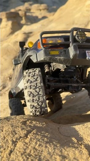 👌Just the right amount of throttle #fmsmodel #fmshobby #fcx10p #fcx10 #toyota #rc #asmr #rcoffroad