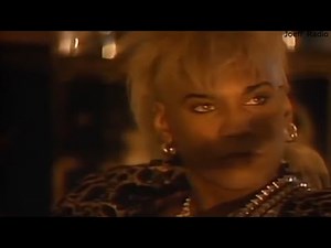Jean Beauvoir - Feel The Heat (1986 - BO "Cobra" - Official Clip HD)