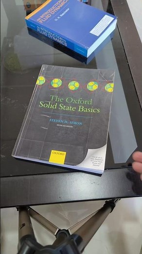 The Oxford Solid State Basics by Steven H. Simon