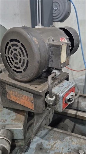 Dunmore Tool Post Grinder on a LeBlond Lathe. we have a tight tolerance to hit!