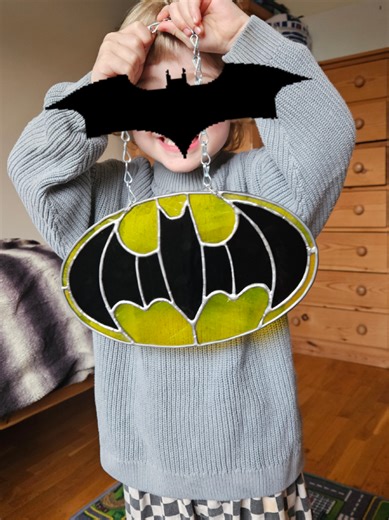 My son is obsessed with batman ! So its only rjght I made him a batman symbol, Ill be making him some more batman bits for his room as its due a makeover 🥰 #batman #fanart #dc #bat #iconic
