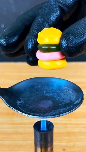 Burger Jelly Vs Angry Hot Spoon #satisfyingvideo #hotspoon #angryspoonexperiment | Angry Spoon Experiment