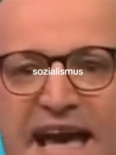 Jens Spahn sagt, Kapitalismus funktioniert, Sozialismus nicht. Aber wer profitiert eigentlich wirklich? Wir reden über wachsende Ungleichheit, schrumpfende Mittelschicht und Macht für die oberen 1 %. Diskutier mit, wenn du genug hast von Hohn statt Lösungen. Für eine ander Perspektive schaut mal bei ig:talkmitelias vorbei! #kapitalismus #sozialismus #demokratie #161