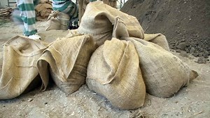 How to use sandbags for storm prep
