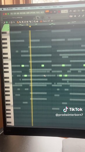 Innovative Guitar Techniques in Pluggnb and R&B