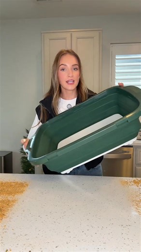 🍖🏕️This foldable food preparation basin is a game-changer for outdoor cooking! One basin handles the entire process of marinating meat, washing vegetables, and draining water! Made with food-grade materials and a three-compartment design, it folds down to just 5cm, easily fitting into your backpack. Perfect for camping, barbecues, meal prepping for fitness, and fishing trips – conquer all your outdoor cooking needs! Say goodbye to the hassle of outdoor food preparation! Black Friday limited-ti