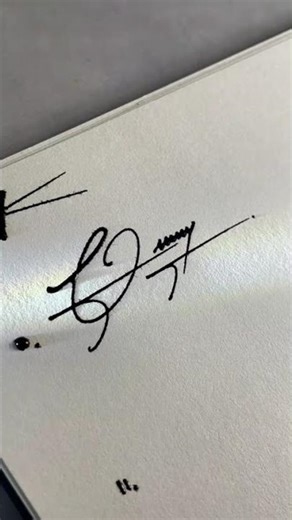 How to sign the letter v? #signature #youtubeshorts #viralvideo #shorts