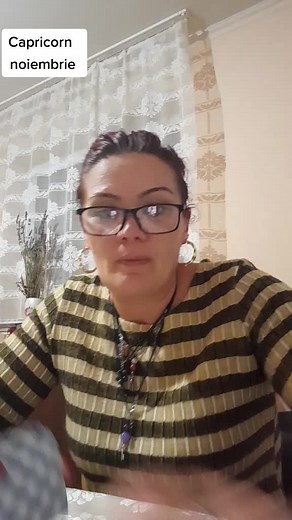 Master Card Shuffling Techniques with Capricorn Noémière