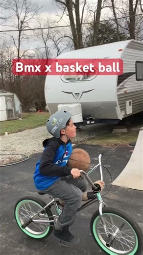 Bmx x basketball 🔥#bmxbasketball#bmx#basketball #gorrilaz #fjdjd