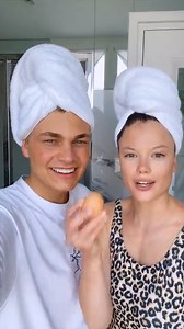 Comment faire cuire un œuf dans un hammam ? 😂 | Claire
