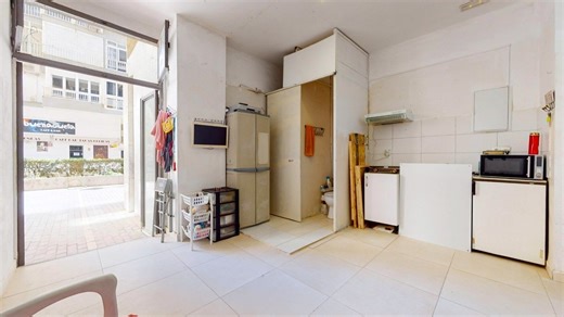 Local en venta - Calle Pintor Casilari Roldán, 2, 29016 Málaga - 17 m² | LoopNet