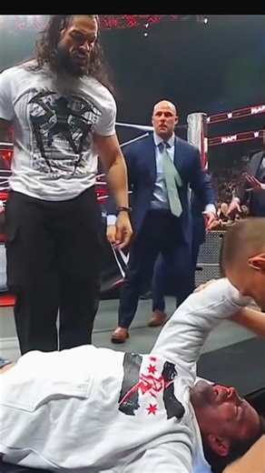 CM Punk laughing while Roman Reigns and The Usos lose their minds... INCREDIBLE#USA#shorts