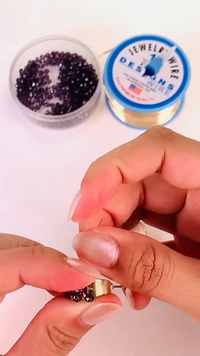 How to make a wire wrapped earrings jewelry tutorial #diyearrings #diyjewelrymaking #jewelrymaking #wirejewelry #wirewrappedjewelry #beadedjewelry #jewelrytutorial | Thebeadbazaar