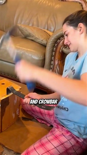 Why This Brutal Gift Wrapping War Went Viral 🎁