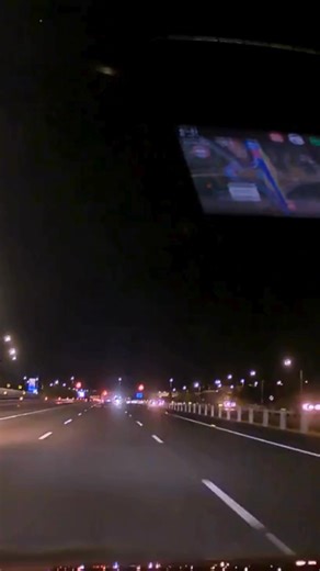 A motorist was heading home from work when he noticed a vehicle with flashing lights driving towards him - on the wrong side of the Bruce Highway. It wasn't until he later reviewed his dashcam footage that he realised there were two vehicles.⁣ He's now spoken of his "survivor's guilt" after learning one of those vehicles was allegedly involved in a crash that killed another driver 😢 ⁣ Latest: https://bit.ly/3OkkfKF ⁣ LANGUAGE WARNING⁣ ⁣ | Courier Mail