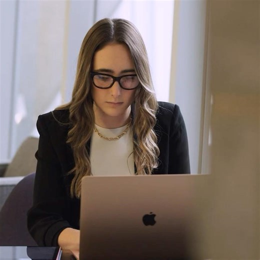 Syracuse University College of Law: Online JDinteractive