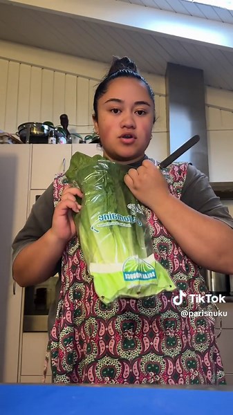 Delicious Roast Chicken with Stuffing, Veggies, and Salad Recipe