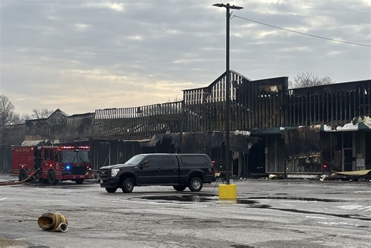 Early morning fire destroys part of East Alton shopping center