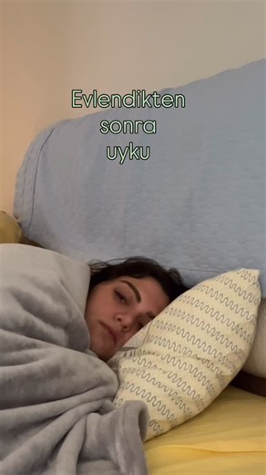 Beyza | Lütfen yalnız olmadığımı söyleyin 🥹🥹 🤷🏼‍♀️ #evlilik #aşk #biz #iliski #ben #uykusuz #ilişki | Instagram