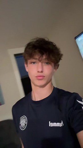 Engaging Video Call Insights: Connecting with Friends