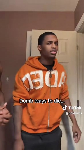 Dumb Ways to Die Prank with the 80k Twins