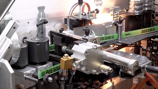 SIMPLE, COMPACT, ONE OF ITS KIND. Akron 1100 is the smallest automatic single-sided edgebanding machine of the range and is the only one of its kind on the market. Discover it at LIGNA - Hall 11! www.biesse.group/akron1100 | Biesse